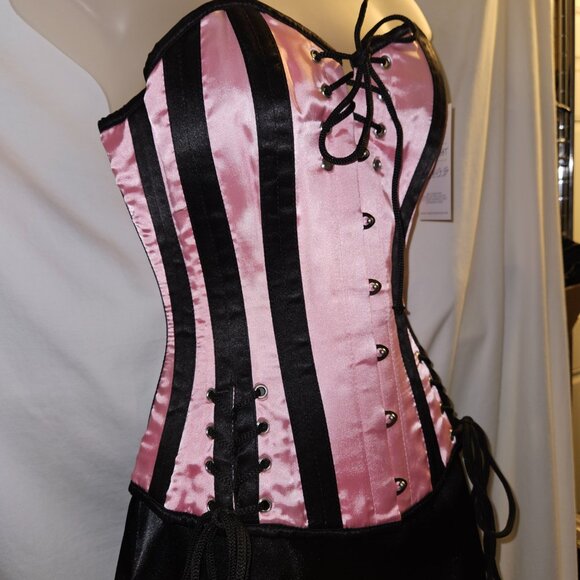 NEW Babylon tight lacing dead stock corset SMALL 24" - Picture 8 of 15